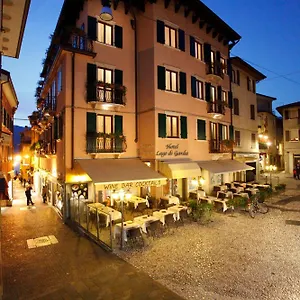 Di Garda 3* Мальчезине